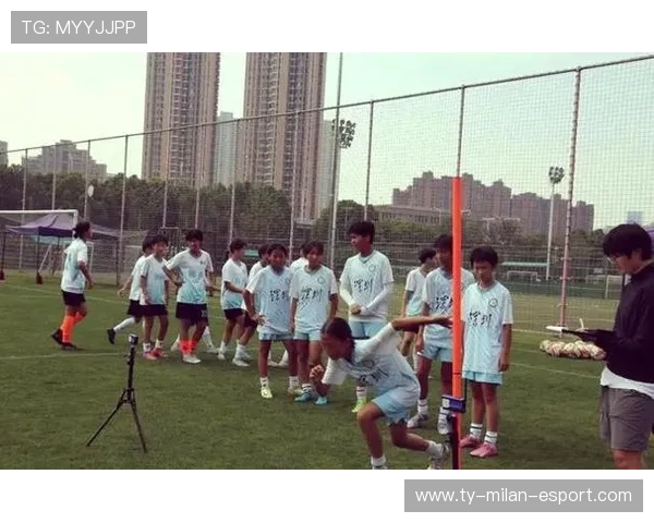 中国足球青训成果展示活动举办，中国足球青训发展